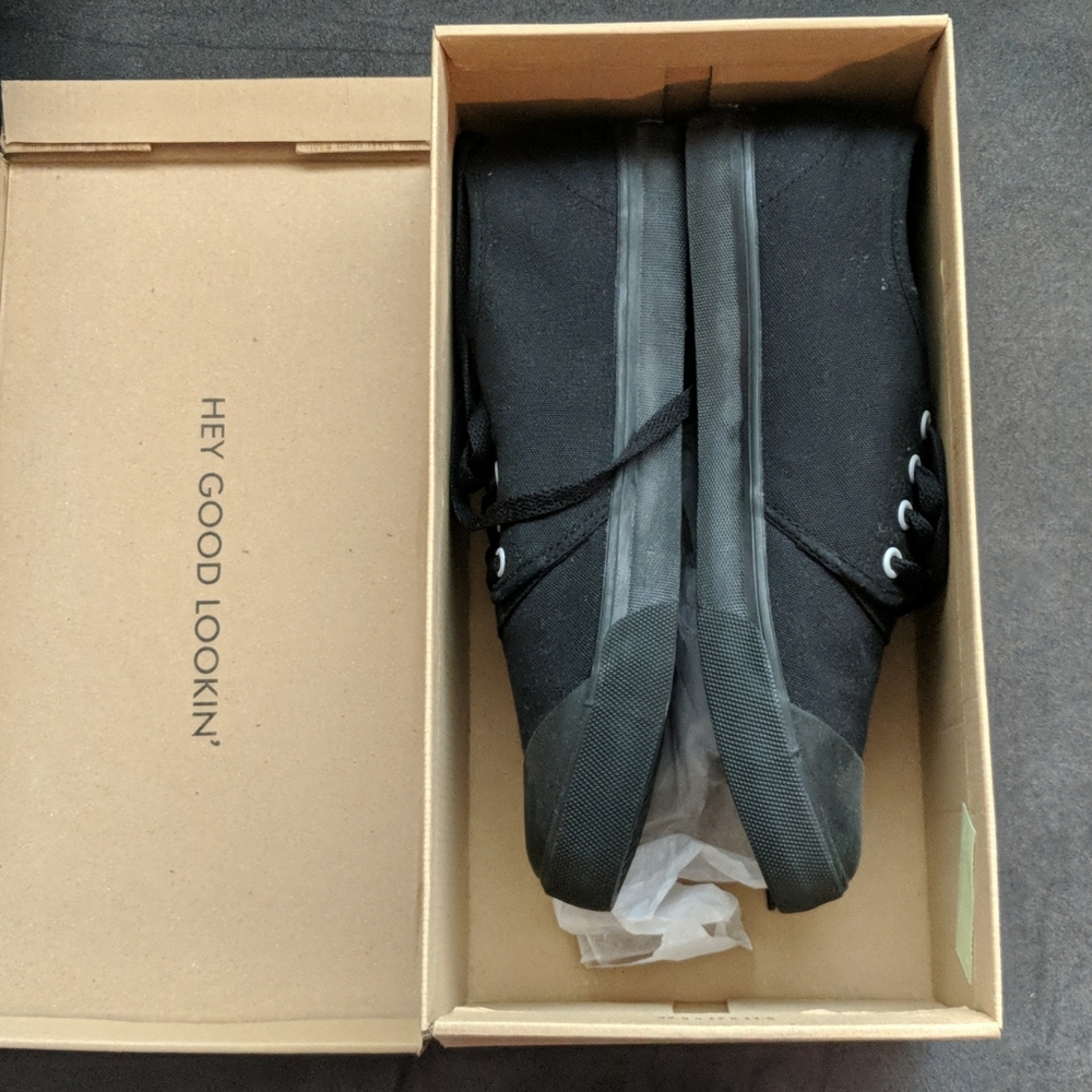 Bangs lowtop shoes